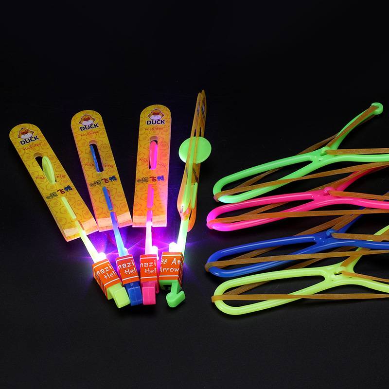 E TAKEOFF DUCK SLINGSHOTS AND ARROWS